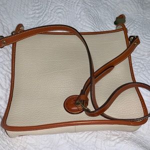 VINTAGE Dooney & Bourke Leather Crossbody Bag